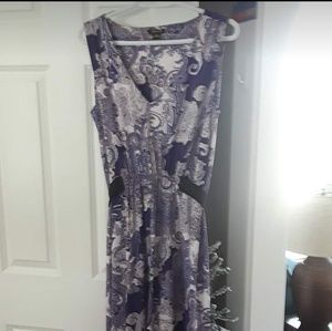 💛💚SOLD💛💚Belted sleeveless long dress.